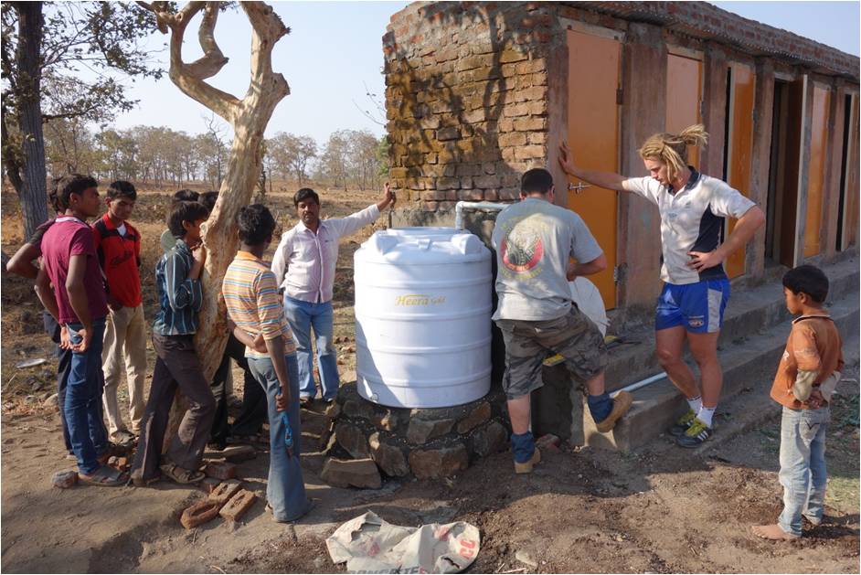 India - Installation of the tank for the boys toilets